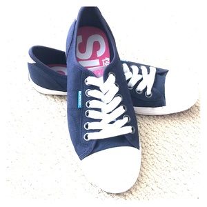 Super cute “tennis shoes”